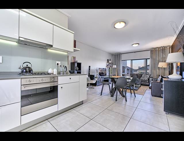 2 BEDROOM APARTMENT FOR SALE IN THE POLOFIELDS